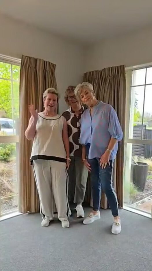 style items clothing on different bodies